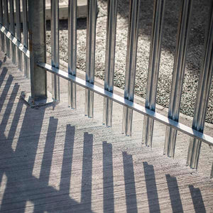 Palisade fencing with shadow